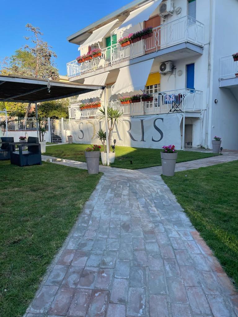 Solaris Paestum Bed & Breakfast Екстериор снимка