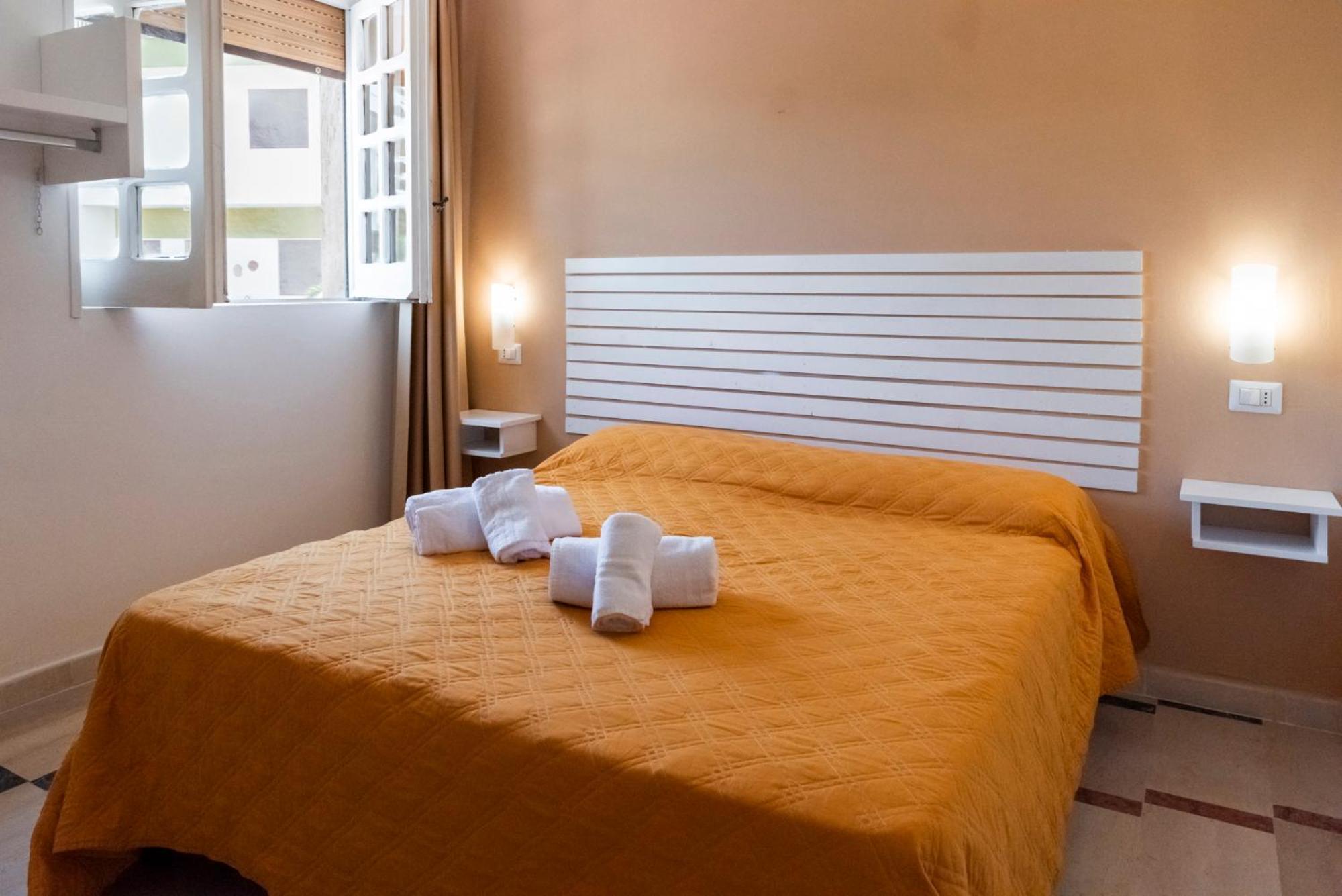 Solaris Paestum Bed & Breakfast Екстериор снимка