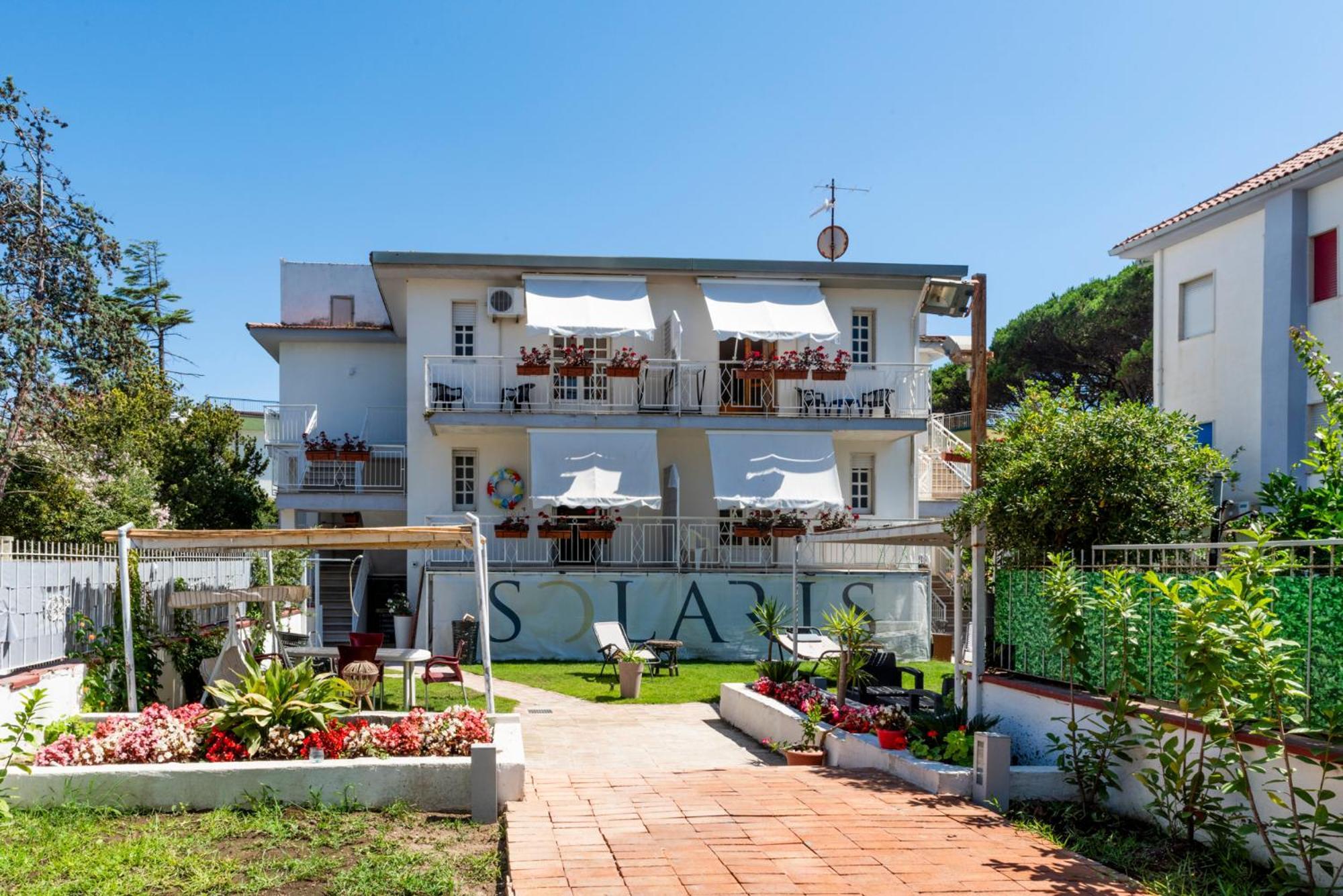 Solaris Paestum Bed & Breakfast Екстериор снимка
